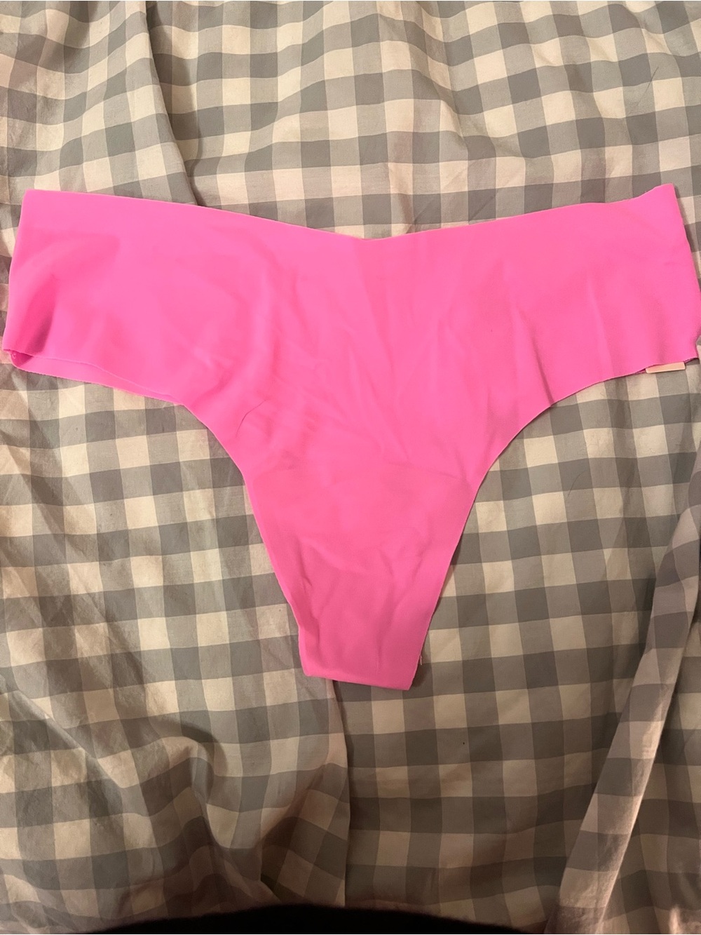 Victoria’s Secret NWT Seamless Hot Pink Thong